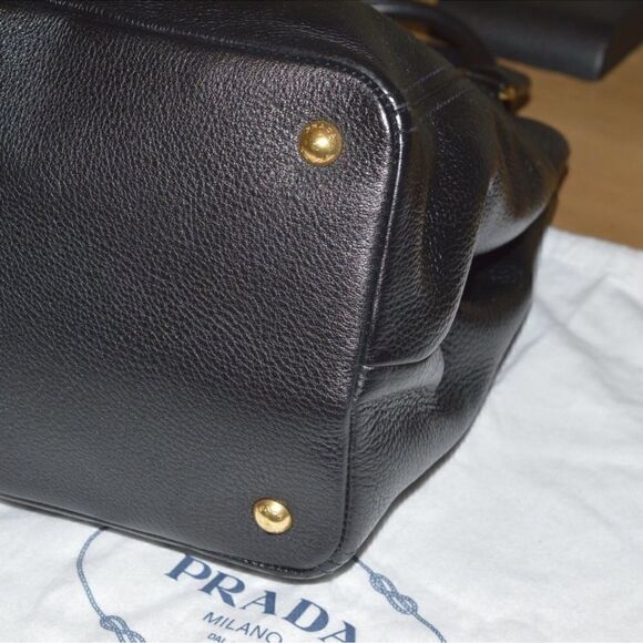 Prada Leather Vitello Daino Handbag Black GHW - Picture 4 of 11